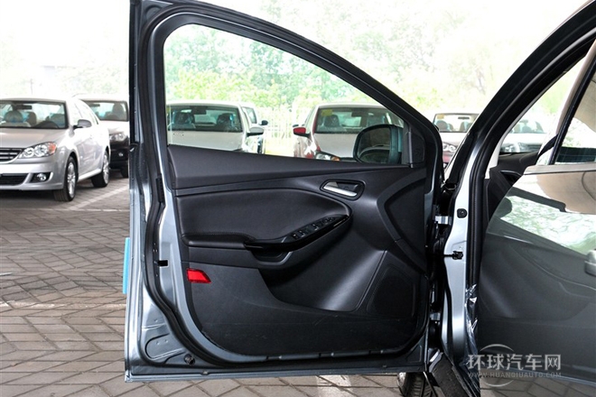 2012款 兩廂 1.6L MT風尚型