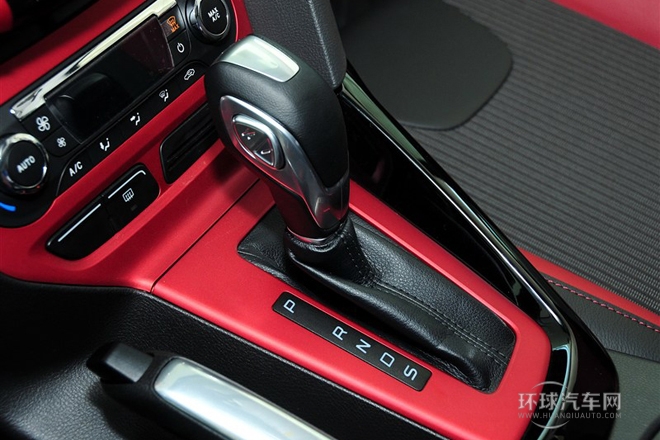 2012款 兩廂 2.0L AT豪華運(yùn)動(dòng)型