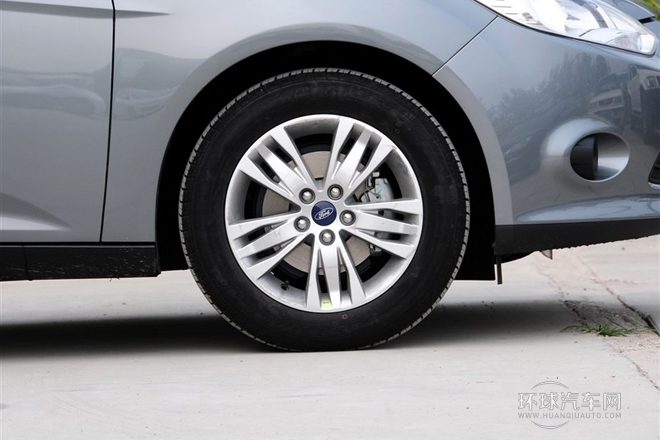 2012款 三廂 1.6L MT舒適型