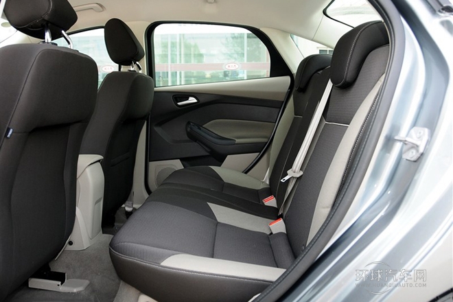 2012款 三廂 1.6L MT舒適型