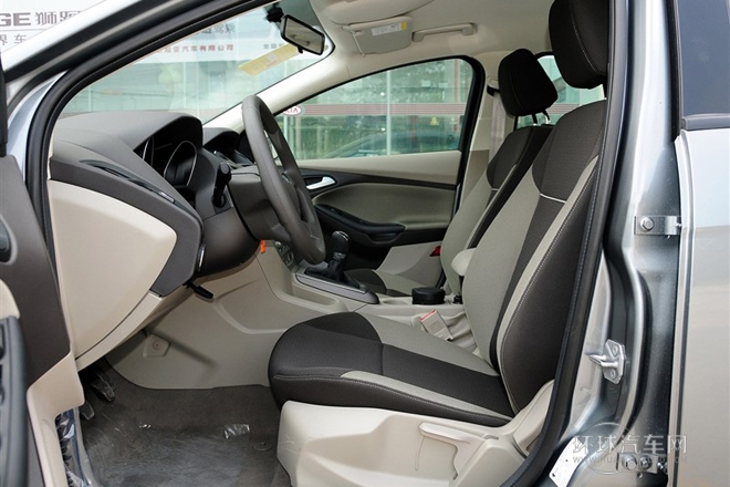 2012款 三廂 1.6L MT舒適型