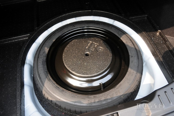 2012款 三廂 1.6L AT舒適型