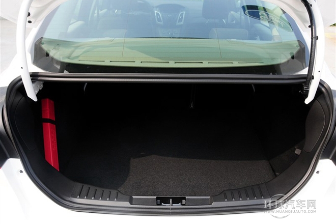 2012款 三廂 1.6L AT舒適型