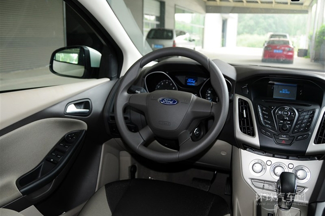 2012款 三廂 1.6L AT舒適型