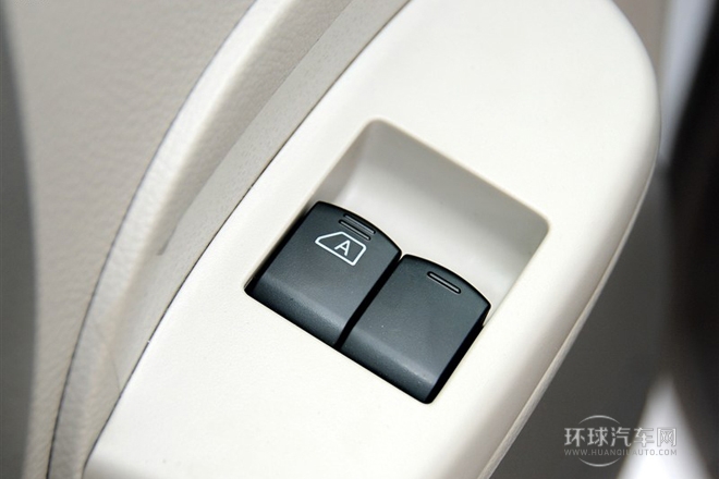 2014款 1.6L 手動尊雅型 國V