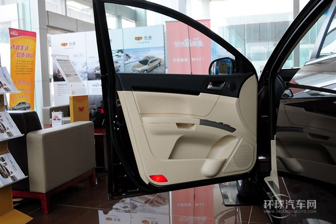 2013款 三廂 1.8L 手動旗艦型