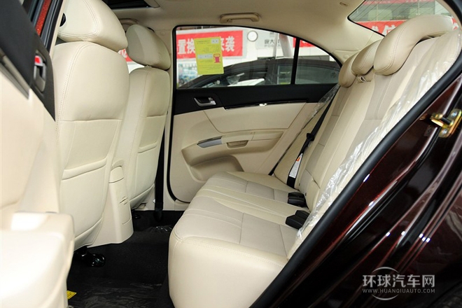 2013款 三廂 1.8L 手動旗艦型