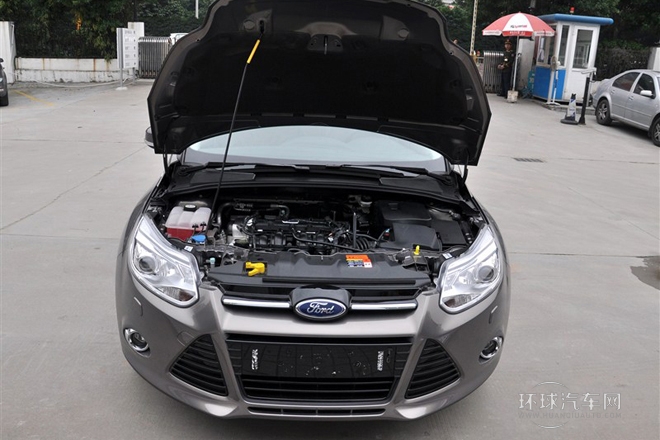 2012款 三廂 1.6L AT尊貴型