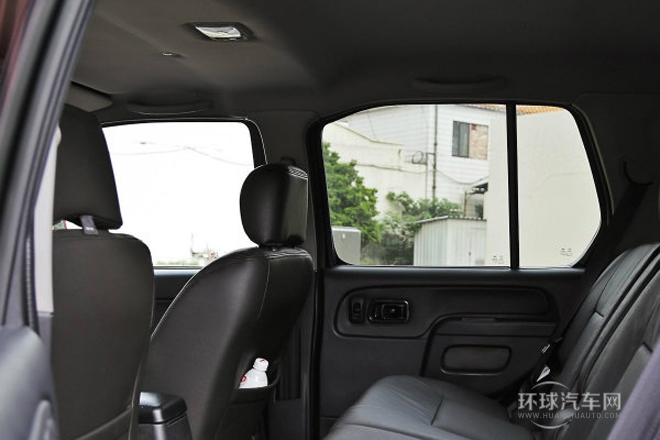 2013款 2.4L 兩驅(qū)標(biāo)準(zhǔn)紀(jì)念版 國(guó)IV