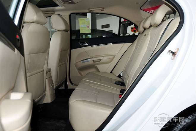 2013款 三廂 1.8L 手動尊貴型