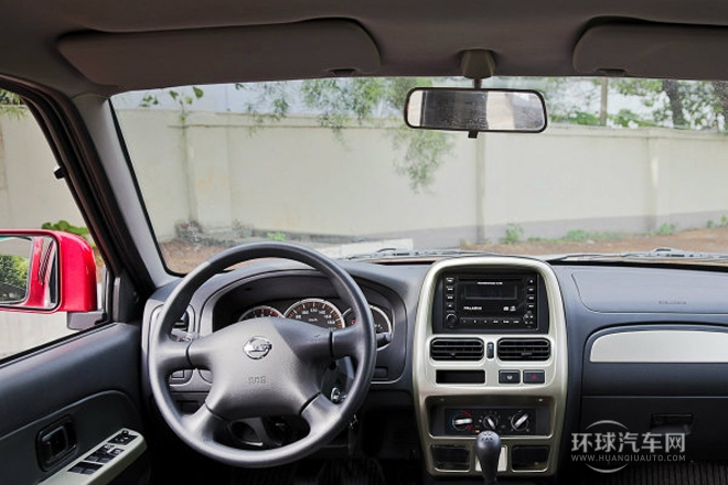 2013款 2.4L 兩驅(qū)標(biāo)準(zhǔn)紀(jì)念版 國IV