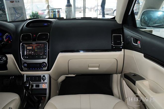 2013款 三廂 1.8L 手動尊貴型