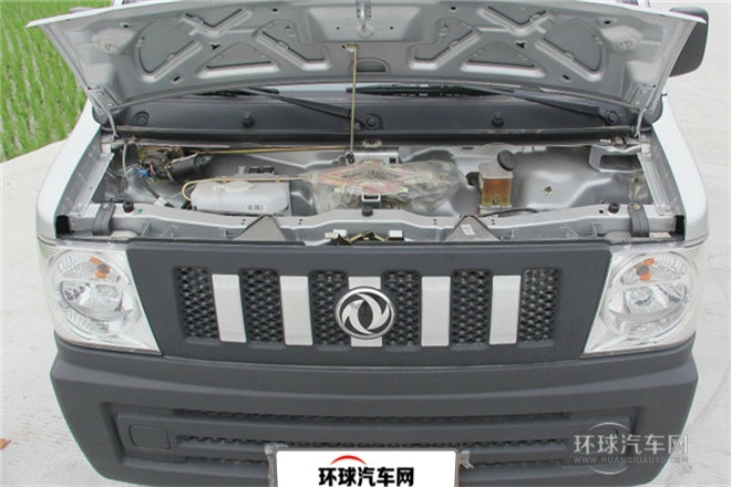 2011款 1.3L基本型有護欄