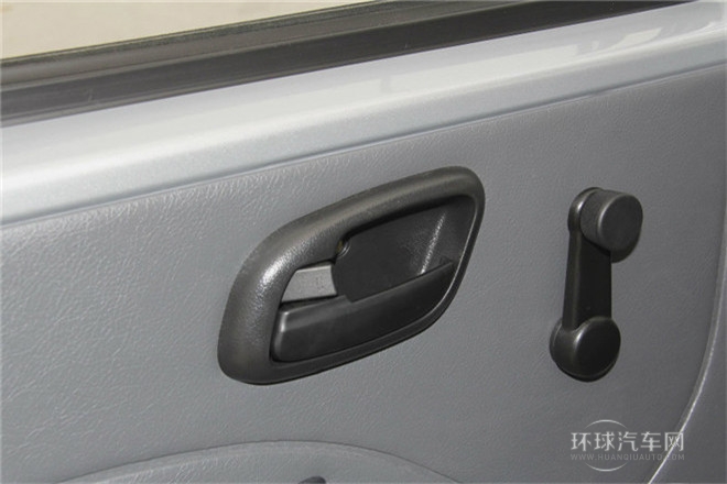 2011款 1.3L基本型有護(hù)欄