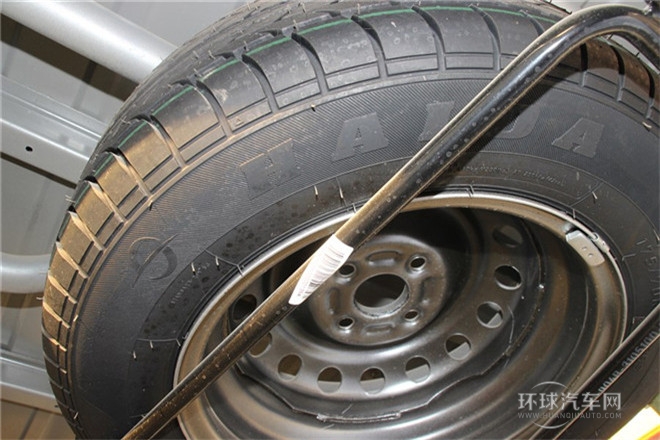 2011款 1.3L基本型無(wú)護(hù)欄