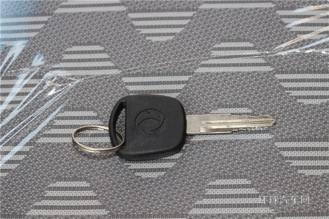 2011款 1.3L基本型無(wú)護(hù)欄