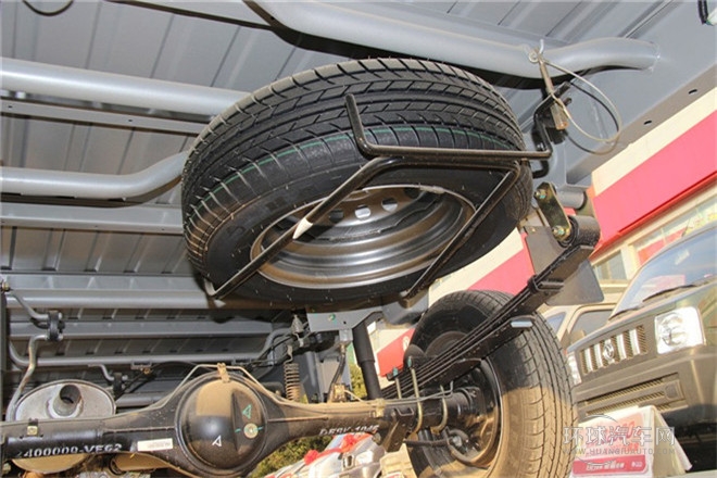 2011款 1.3L基本型無護欄