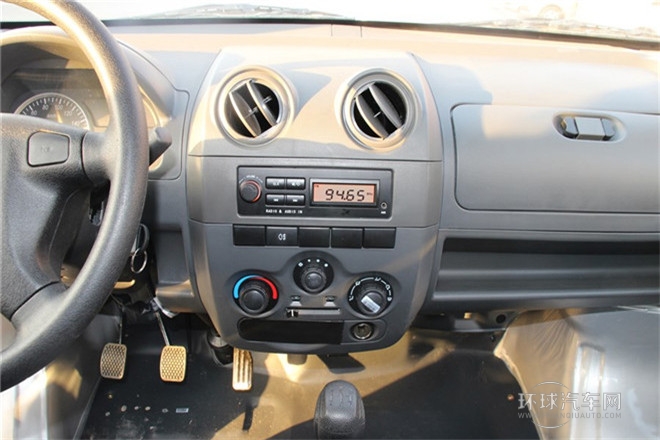 2011款 1.3L基本型無(wú)護(hù)欄