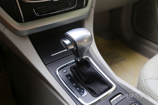 2014款 三廂 1.3T CVT尊貴型