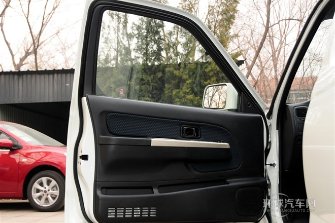 2013款 2.4L 四驅(qū)標(biāo)準(zhǔn)型 國IV