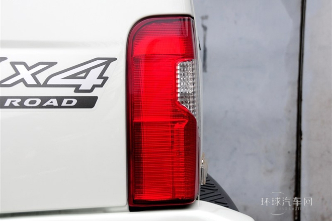 2013款 2.4L 四驅(qū)標(biāo)準(zhǔn)型 國(guó)IV