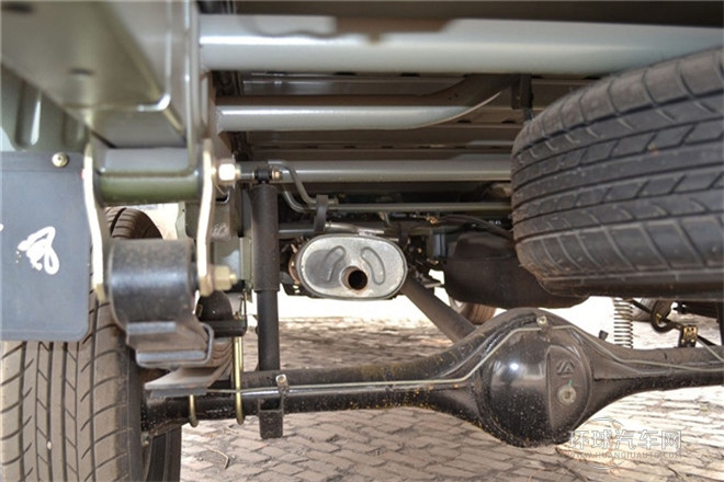 2011款 1.0L標(biāo)準(zhǔn)型無護(hù)欄