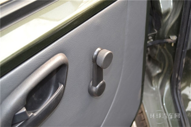 2011款 1.0L標準型無護欄