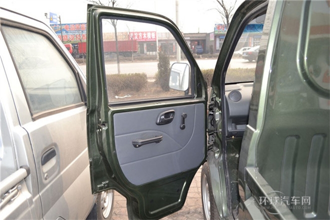 2011款 1.0L標(biāo)準(zhǔn)型無(wú)護(hù)欄
