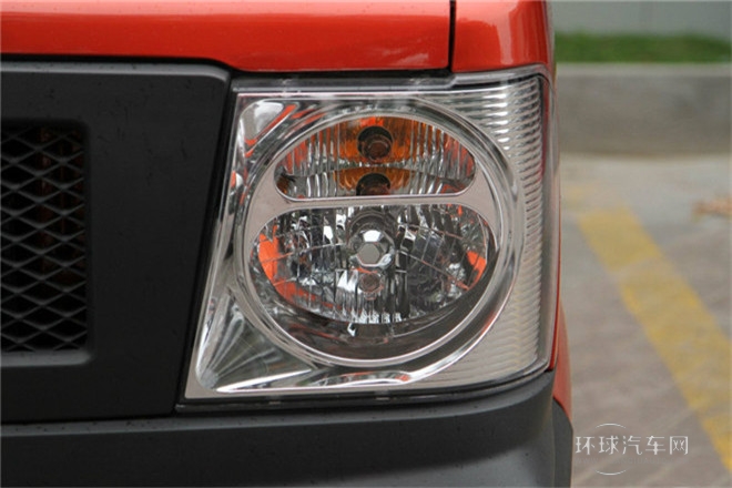 2011款 1.3L基本型有護欄