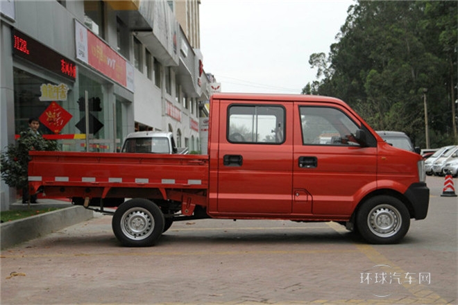 2011款 1.3L基本型有護欄