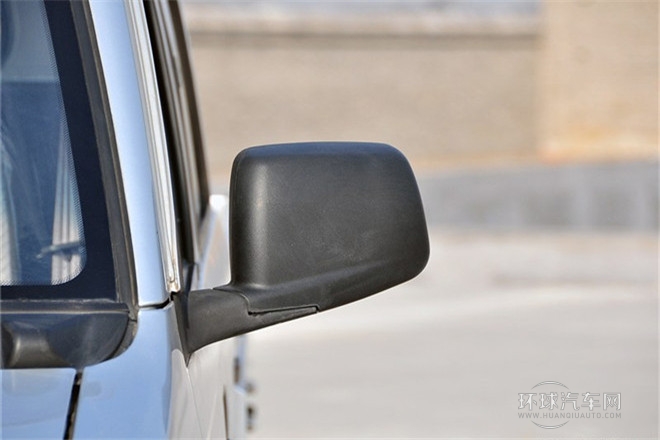 2011款 1.3L基本型無護(hù)欄