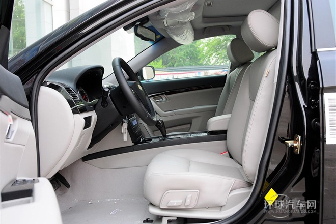 2013款 2.0L 自動尊貴型