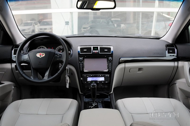 2013款 2.0L 自動尊貴型