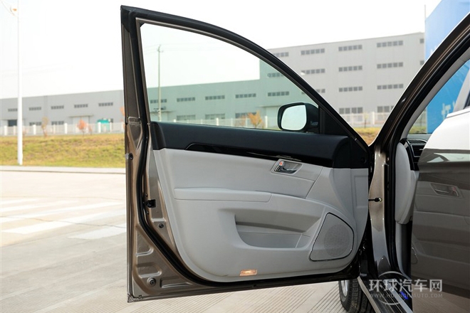 2013款 2.4L 自動行政型