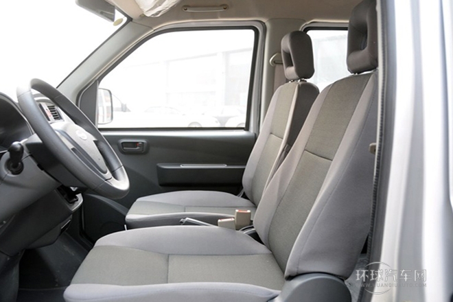 2013款 1.0L舒適型