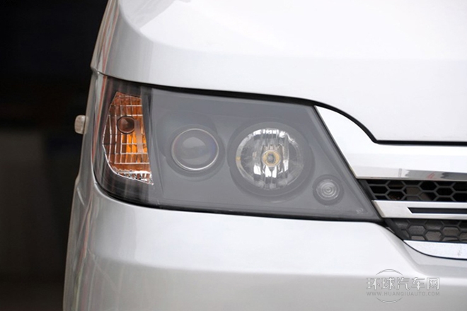 2013款 1.0L舒適型