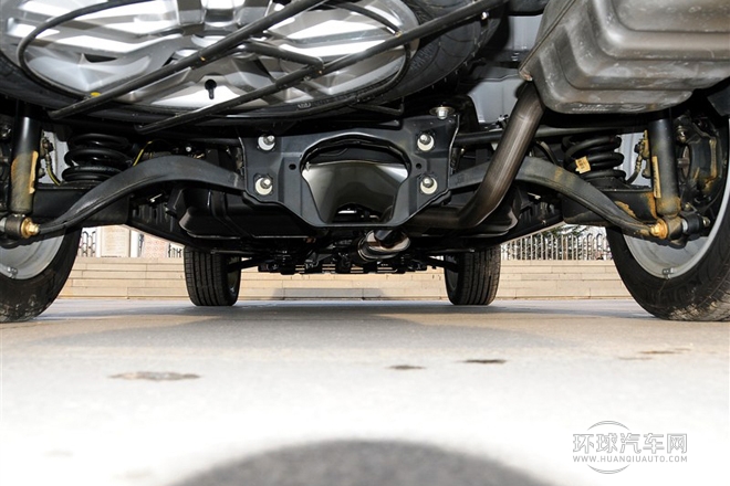 2013款 1.8T 手動(dòng)兩驅(qū)智尊版