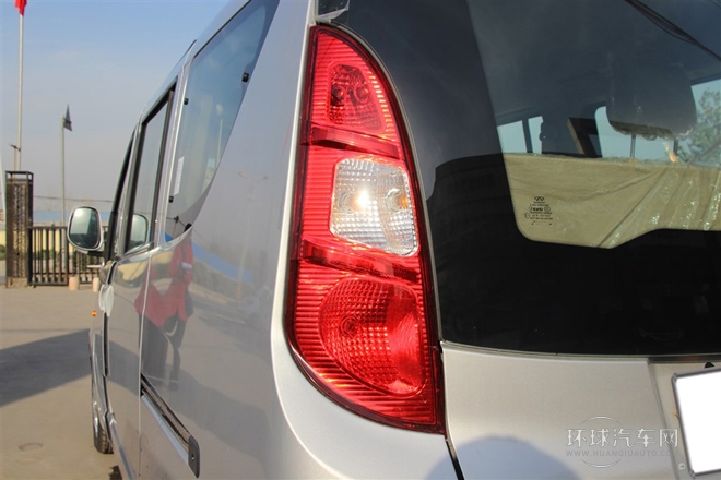 2013款 1.5L豪華型