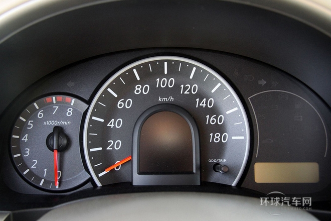 2010款 1.5L 手動易炫版