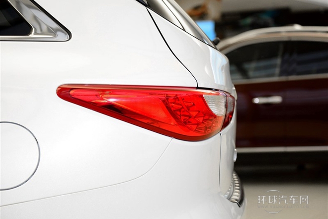 2014款 3.5L 兩驅卓越版