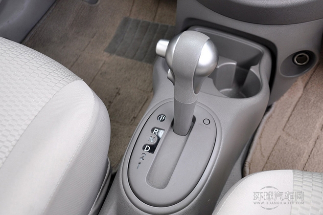 2010款 1.5L 自動易智版