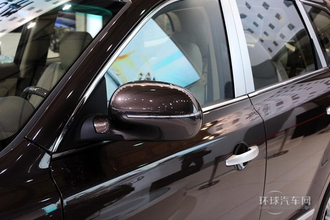 2013款 1.8T 自動(dòng)兩驅(qū)智尊版