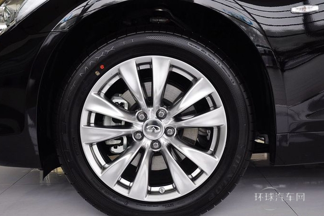 2013款 2.5L 奢華版