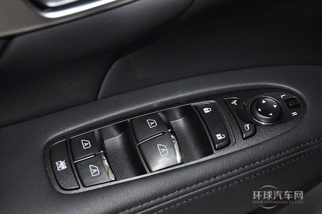 2013款 2.5L 奢華版