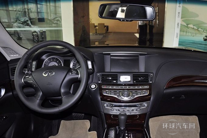2013款 2.5L 奢華版