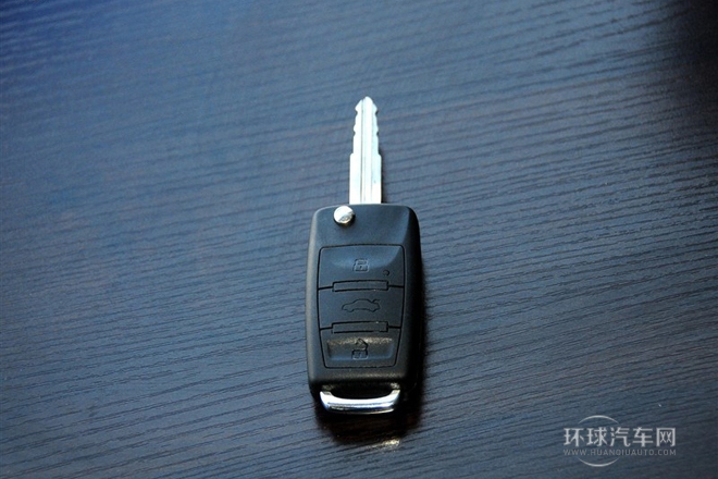 2013款 2.0T 手動兩驅(qū)智尊版