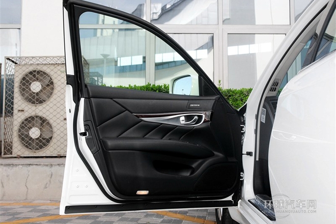 2013款 2.5L 舒適版