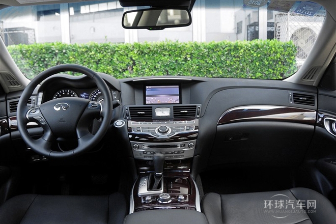 2013款 2.5L 舒適版