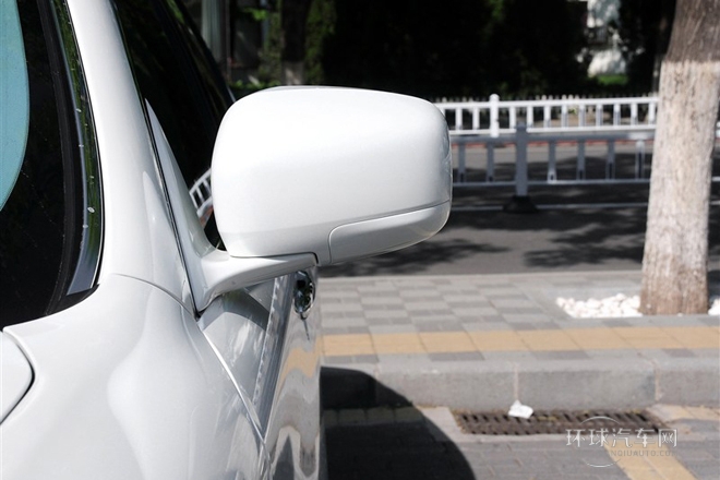 2013款 2.5L 舒適版