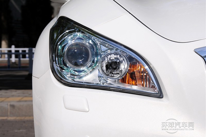 2013款 2.5L 舒適版